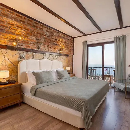 Papazlikhan Hotel Altınoluk